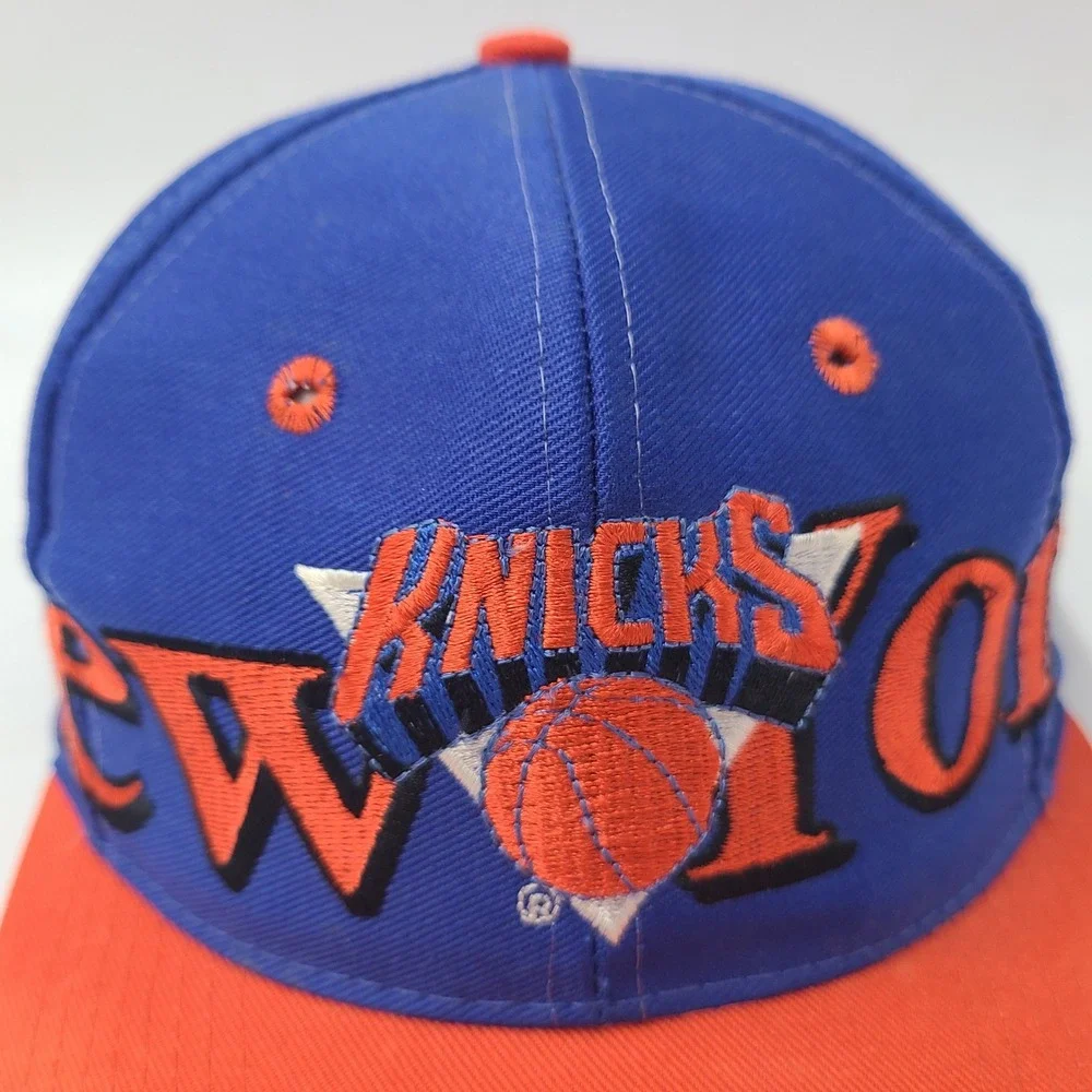 Vintage New York Knicks Hat Snapback (Fits‎ Small) Logo 7 Blue NBA Big Wrap Logo